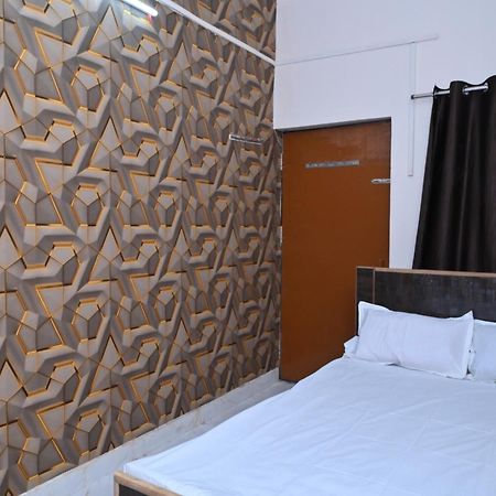 Privyrooms Gorakhpur Zewnętrze zdjęcie