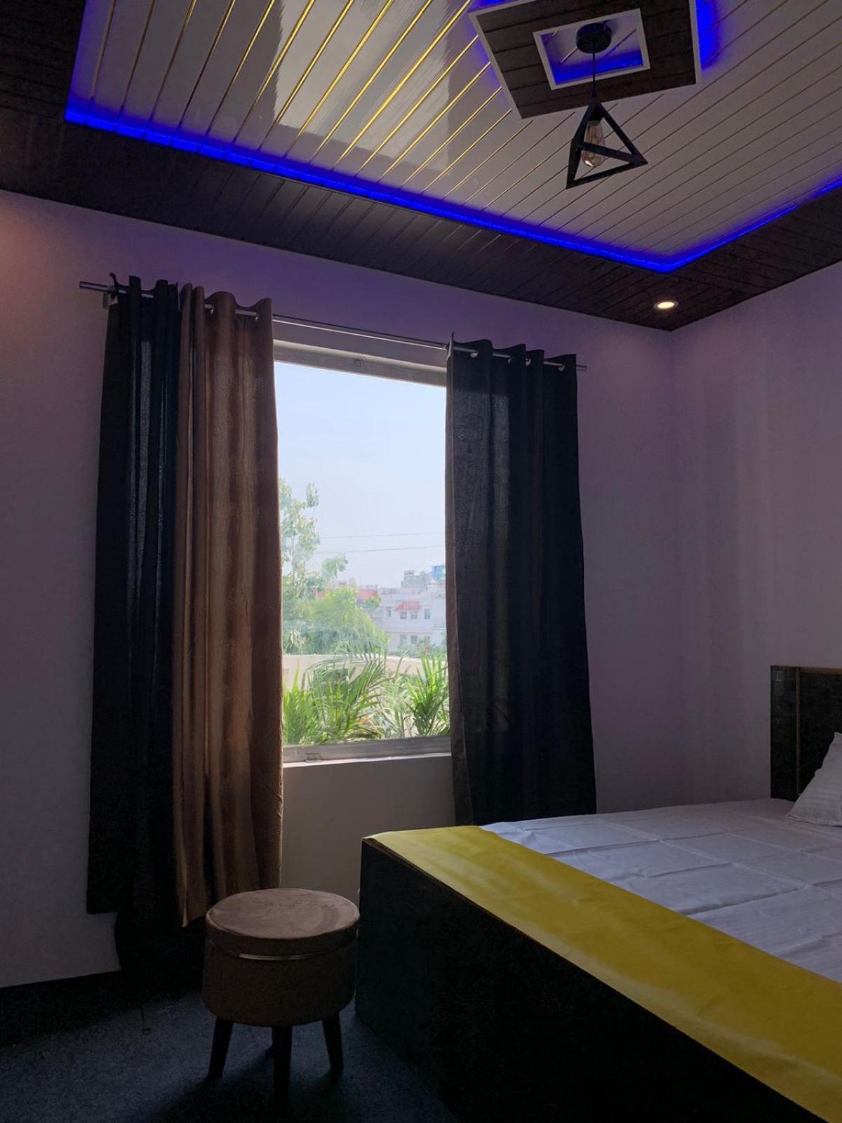 Privyrooms Gorakhpur Zewnętrze zdjęcie